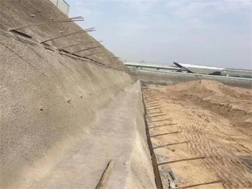 丹东河道边坡加固